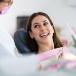 Jak zamaskować brak zęba domowymi sposobami